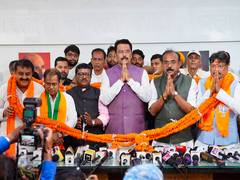 
      
      Several leaders From Jan Suraaj Party join BJP in Patna
      
      