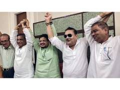 
      
      Madan Mitra joins rebel camp, Mamata calls for 