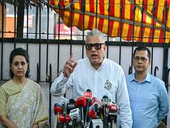 
      
      Derek O'Brien alleges EC favouring rebel TMC faction
      
      