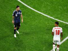 
      
      Bellingham clears air on animated on-field exchange with Messi
      
      
