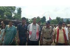 
      
      Assam Forest Minister Jayanta Mallabaruah reviews situation at Be
      
      