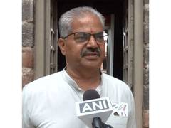 
      
      Bhojshala Mukti Yajna convener on SC's rulling of Friday namaz
      
      