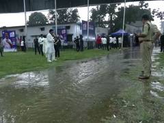 
      
      Despite adverse weather, students gather for Rahul Gandhi's 'Chha
      
      