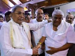 
      
      Siddaramaiah, Rahul Gandhi condole death of HD Deve Gowda's wife
      
      