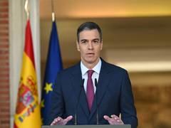 
      
      Spanish PM Pedro Sánchez to join Trump at FIFA World Cup final
      
      