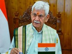 
      
      Manoj Sinha reviews flood situation in Rajouri, Poonch
      
      