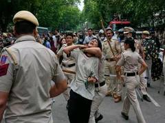 
      
      Sanjay Raut, Moitra slam govt over police action on protesters
      
      