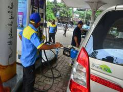 
      
      E20 may lower mileage by 3-5% in some older vehicles, no widespre
      
      