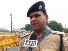 
      
      SIT investigates Jantar Mantar violence after clashes
      
      