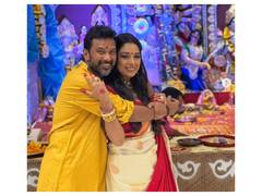 
      
      Rupali Ganguly cheers brother Vijay’s National Award win
      
      