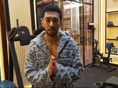 
      
      Zaid Darbar apologises to wife Gauahar Khan
      
      