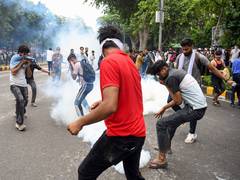 
      
      Delhi Police registers a total of 10 FIRs against CJP protest
      
      