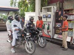 
      
      Brent crude at USD 94; Analysts see oil largely in USD 90-100 ran
      
      