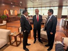 
      
      EAM Jaishankar meets Sri Lankan, Bangladeshi counterparts
      
      