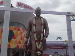 
      
      Sunetra Pawar unveils statue of late Ajit Pawar in Baramati
      
      