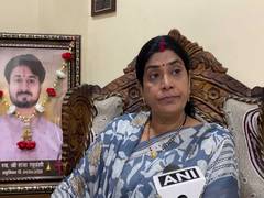 
      
      Raja Raghuvanshi's mother welcomes SC order on Sonam's bail
      
      