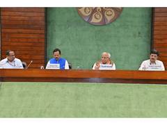 
      
      Power Ministry discusses parallel distribution licensing
      
      