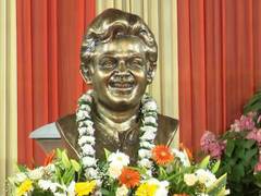 
      
      CM Suvendu Adhikari unveils 'Mahanayak' Uttam Kumar's statue
      
      