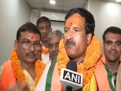 
      
      Bihar: RJD's Mrityunjay Tiwari joins BJP
      
      