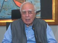 
      
      Sibal questions JNU, DU advisories against visiting Jantar Mantar
      
      