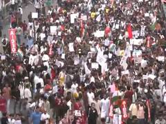 
      
      Kolkata Police arrest 11 for attack on journalists at rally
      
      