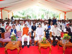 
      
      CM Dhami listens to Mann Ki Baat with ex-servicemen
      
      