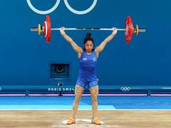 
      
      Mirabai Chanu breaks CWG record with 85kg snatch at Glasgow 2026
      
      