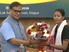 
      
      Sarma felicitates Assam’s 1st woman Everest Climber Rupamoni
      
      