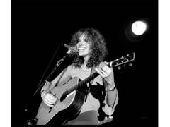 
      
      Carly Simon opens up about health battle
      
      