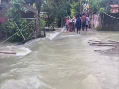 
      
      Assam floods: Residents seek drinking water amid relief efforts
      
      
