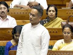 
      
      Gaurav Gogoi urges Centre to announce special package for Assam
      
      
