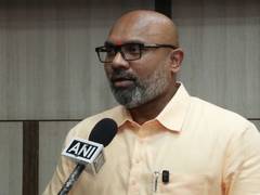 
      
      BJP's Dharmapuri slams Telangana govt for ignoring student issues
      
      
