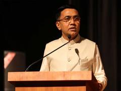 
      
      Goa CM Pramod Sawant urges students to look beyond textbooks, emb
      
      