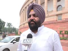 
      
      MP Gurjeet Singh backs Priyanka Gandhi remarks on Pralhad Joshi
      
      