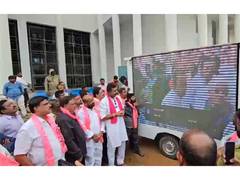 
      
      BRS delegation visits 1,000-bedded TIMS Alwal Hospital
      
      