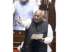 Kharge, Rahul Gandhi accuse BJP of 'lethal attack' on youth