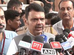 Fadnavis slams Rahul Gandhi for targeting Amit Shah