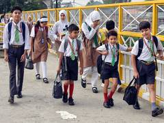 
      
      Himachal Govt directs all government schools to remain open on In
      
      