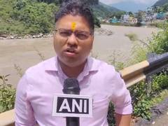 
      
      Landslides disrupt traffic on Kedarnath Highway in Rudraprayag
      
      