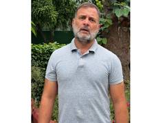 
      
      Rahul Gandhi seeks SC-monitored probe into July 20 police action
      
      