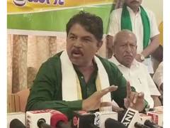 
      
      BJP's drought study team stages protest with farmers in Ballari
      
      