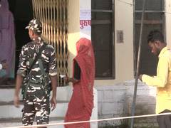 
      
      MP: Datia bypoll records 61.48 pc voter turnout till 3 pm
      
      