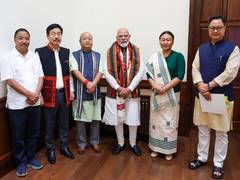 
      
      PM Modi reviews flood situation with Arunachal, Nagaland MPs
      
      