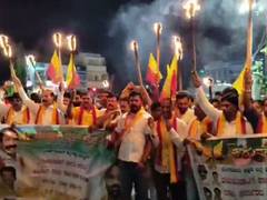 
      
      Karnataka Rakshana Vedike protests Cauvery water committee order
      
      