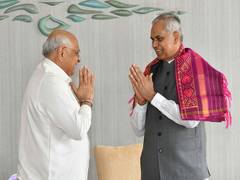 
      
      Gujarat Governor, CM hold informal meeting
      
      
