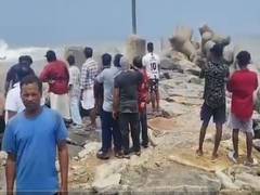 
      
      Keralam: Navy’s help sought to locate missing fishermen
      
      