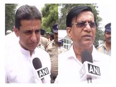 
      
      Newly inducted MLAs meet Siddaramaiah ahead of oath-taking...
      
      