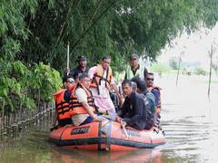 
      
      Assam CM Sarma visits relief camps, flood-ravaged areas
      
      