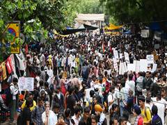 
      
      Uttarakhand cop who joined CJP protest  at Jantar Mantar dismisse
      
      
