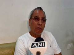 
      
      SP avoiding debate in Assembly: Rajbhar
      
      